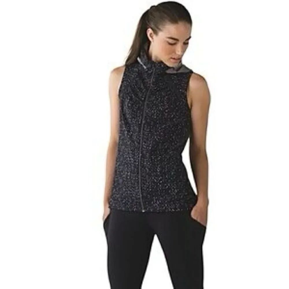 LULULEMON Go The Distance Vest Butterfly Texture Mink Berry Black